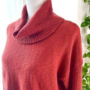 Wonderly Gourmet Red Soft Cozy Cowl Neck Pullover Sweater - Size Large